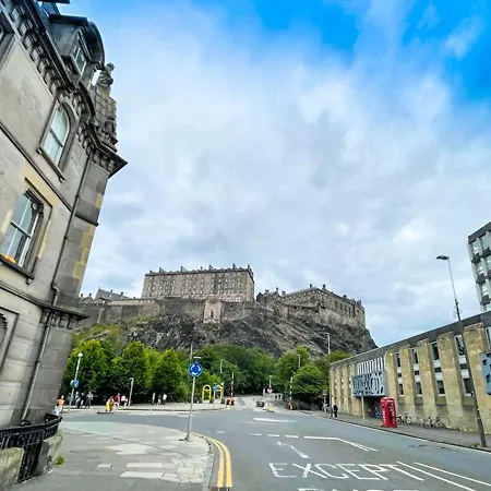 Open Plan 2 Bed Apt, Near Edinburgh Castle Exterior photo