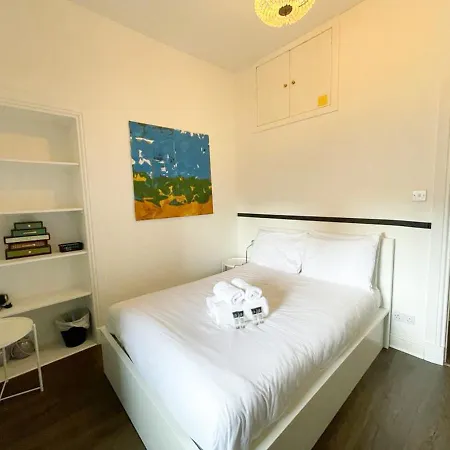 Open Plan 2 Bed Apt, Near Edinburgh Castle Exterior photo